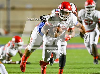 Thumbnail 1 in Waco @ Midway photogallery.