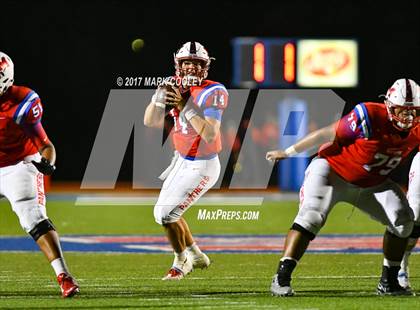Thumbnail 2 in Waco @ Midway photogallery.