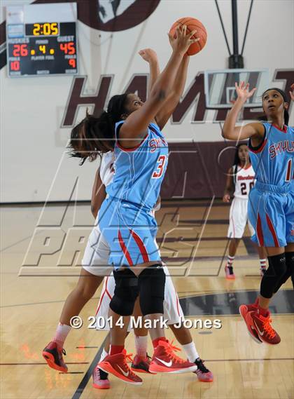 Thumbnail 3 in Skyline vs. Cleveland (Nike Tournament of Champions) photogallery.