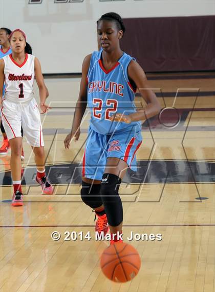 Thumbnail 2 in Skyline vs. Cleveland (Nike Tournament of Champions) photogallery.