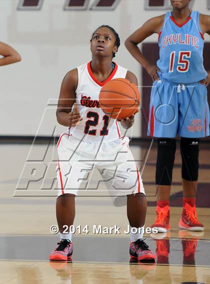 Thumbnail 3 in Skyline vs. Cleveland (Nike Tournament of Champions) photogallery.