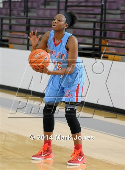 Thumbnail 3 in Skyline vs. Cleveland (Nike Tournament of Champions) photogallery.