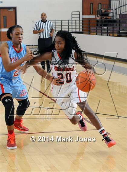 Thumbnail 3 in Skyline vs. Cleveland (Nike Tournament of Champions) photogallery.