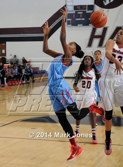 Thumbnail 3 in Skyline vs. Cleveland (Nike Tournament of Champions) photogallery.
