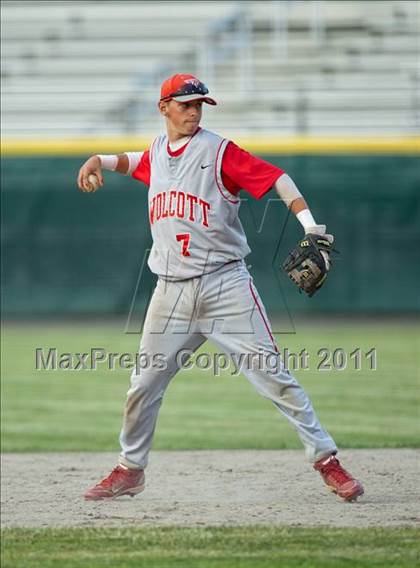 Thumbnail 3 in Wolcott vs Seymour (CIAC Class M Semifinal) photogallery.