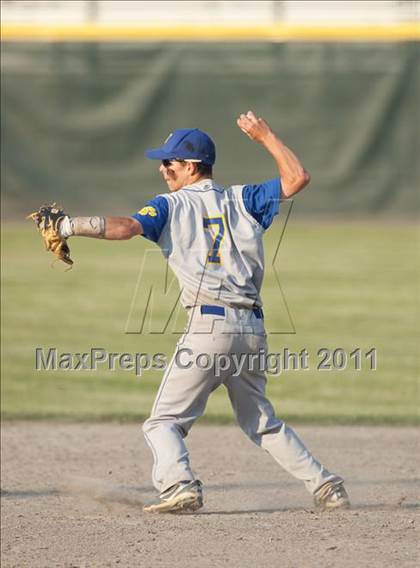 Thumbnail 3 in Wolcott vs Seymour (CIAC Class M Semifinal) photogallery.