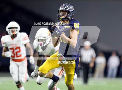 Thumbnail 3 in Texas vs. Highland Park (UIL 5A Division 1 Bi-District) photogallery.