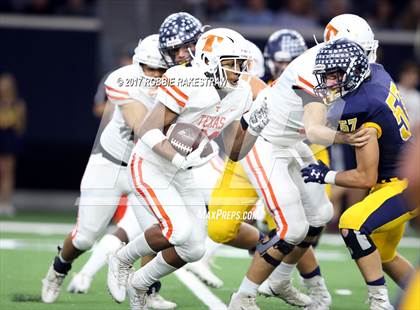 Thumbnail 1 in Texas vs. Highland Park (UIL 5A Division 1 Bi-District) photogallery.
