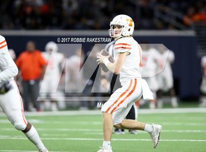 Thumbnail 3 in Texas vs. Highland Park (UIL 5A Division 1 Bi-District) photogallery.