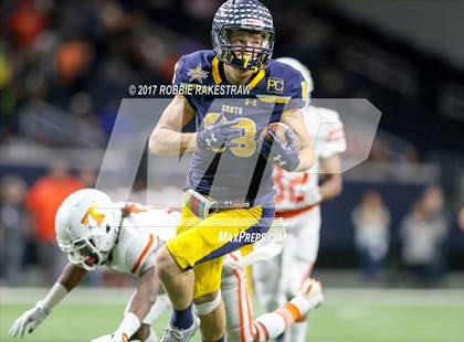 Thumbnail 3 in Texas vs. Highland Park (UIL 5A Division 1 Bi-District) photogallery.