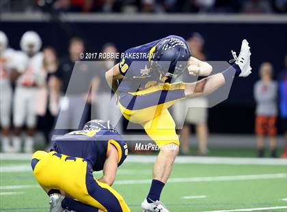 Thumbnail 1 in Texas vs. Highland Park (UIL 5A Division 1 Bi-District) photogallery.