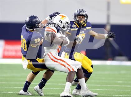 Thumbnail 2 in Texas vs. Highland Park (UIL 5A Division 1 Bi-District) photogallery.