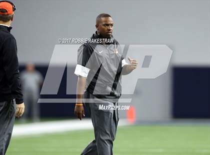 Thumbnail 1 in Texas vs. Highland Park (UIL 5A Division 1 Bi-District) photogallery.