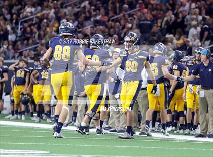 Thumbnail 3 in Texas vs. Highland Park (UIL 5A Division 1 Bi-District) photogallery.