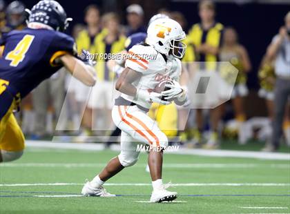Thumbnail 1 in Texas vs. Highland Park (UIL 5A Division 1 Bi-District) photogallery.