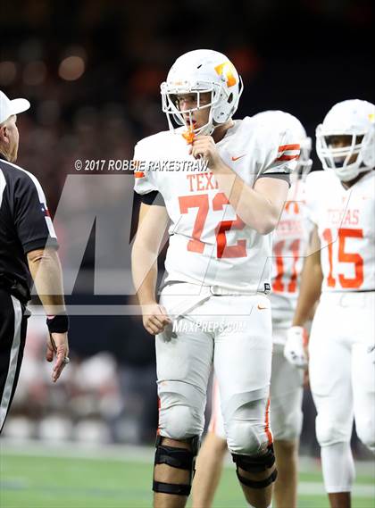 Thumbnail 3 in Texas vs. Highland Park (UIL 5A Division 1 Bi-District) photogallery.