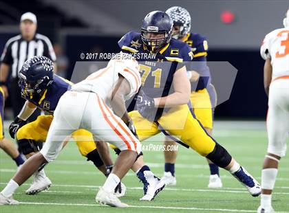 Thumbnail 3 in Texas vs. Highland Park (UIL 5A Division 1 Bi-District) photogallery.