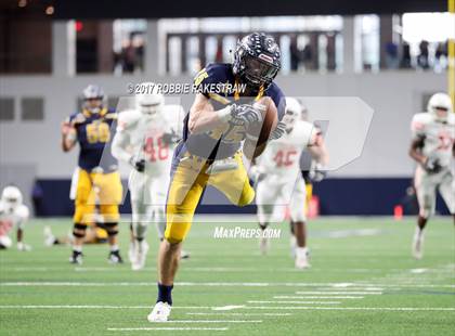 Thumbnail 1 in Texas vs. Highland Park (UIL 5A Division 1 Bi-District) photogallery.