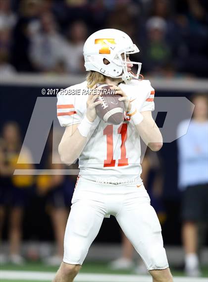 Thumbnail 3 in Texas vs. Highland Park (UIL 5A Division 1 Bi-District) photogallery.