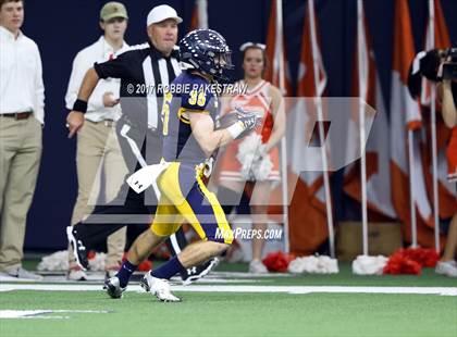 Thumbnail 1 in Texas vs. Highland Park (UIL 5A Division 1 Bi-District) photogallery.