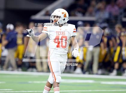 Thumbnail 3 in Texas vs. Highland Park (UIL 5A Division 1 Bi-District) photogallery.