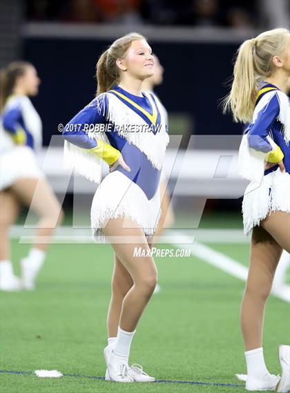Thumbnail 3 in Texas vs. Highland Park (UIL 5A Division 1 Bi-District) photogallery.