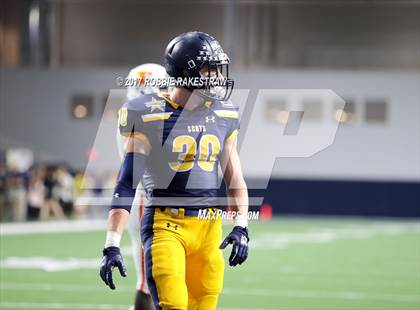 Thumbnail 2 in Texas vs. Highland Park (UIL 5A Division 1 Bi-District) photogallery.