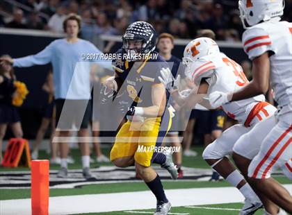 Thumbnail 3 in Texas vs. Highland Park (UIL 5A Division 1 Bi-District) photogallery.