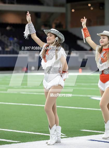 Thumbnail 2 in Texas vs. Highland Park (UIL 5A Division 1 Bi-District) photogallery.
