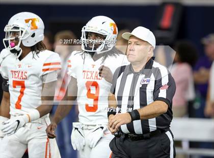 Thumbnail 1 in Texas vs. Highland Park (UIL 5A Division 1 Bi-District) photogallery.