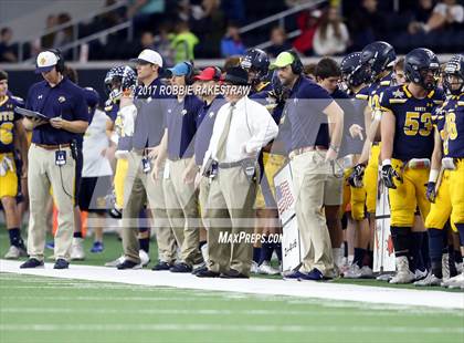Thumbnail 1 in Texas vs. Highland Park (UIL 5A Division 1 Bi-District) photogallery.
