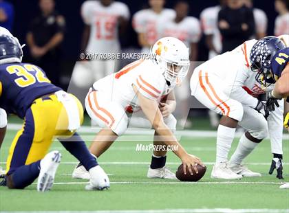Thumbnail 1 in Texas vs. Highland Park (UIL 5A Division 1 Bi-District) photogallery.