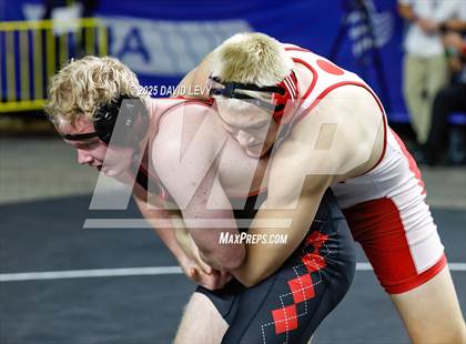 Thumbnail 1 in AIA Finals (Div 1) photogallery.