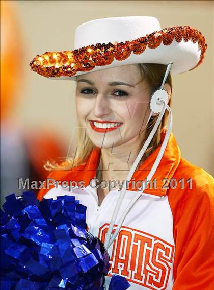 Thumbnail 1 in Sanger vs. Celina (3A Division 1 Region 2 Bi-District Playoffs) photogallery.