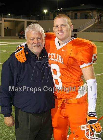 Thumbnail 3 in Sanger vs. Celina (3A Division 1 Region 2 Bi-District Playoffs) photogallery.