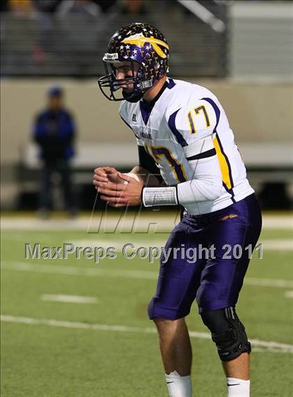 Thumbnail 3 in Sanger vs. Celina (3A Division 1 Region 2 Bi-District Playoffs) photogallery.