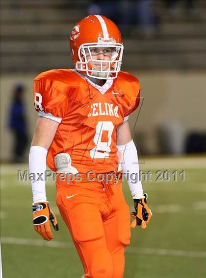 Thumbnail 3 in Sanger vs. Celina (3A Division 1 Region 2 Bi-District Playoffs) photogallery.