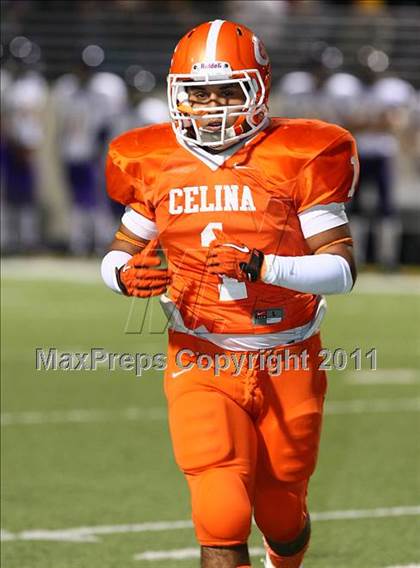 Thumbnail 2 in Sanger vs. Celina (3A Division 1 Region 2 Bi-District Playoffs) photogallery.