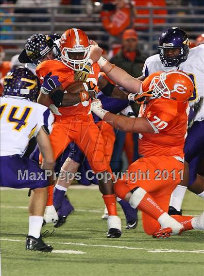 Thumbnail 2 in Sanger vs. Celina (3A Division 1 Region 2 Bi-District Playoffs) photogallery.