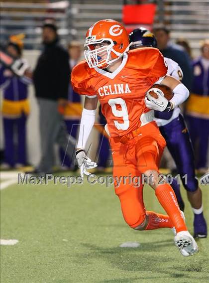 Thumbnail 2 in Sanger vs. Celina (3A Division 1 Region 2 Bi-District Playoffs) photogallery.