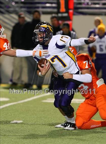 Thumbnail 3 in Sanger vs. Celina (3A Division 1 Region 2 Bi-District Playoffs) photogallery.