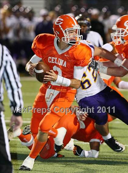 Thumbnail 2 in Sanger vs. Celina (3A Division 1 Region 2 Bi-District Playoffs) photogallery.