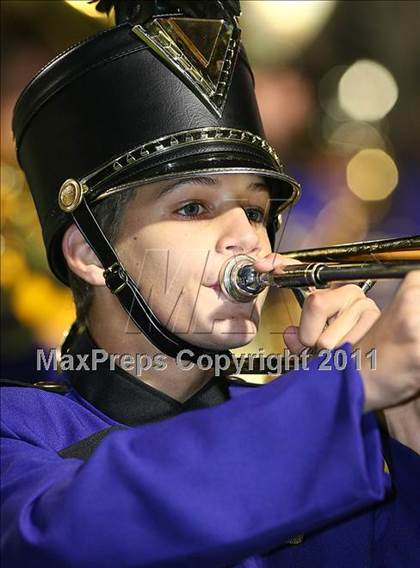 Thumbnail 3 in Sanger vs. Celina (3A Division 1 Region 2 Bi-District Playoffs) photogallery.