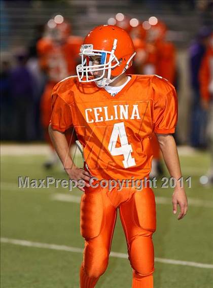 Thumbnail 3 in Sanger vs. Celina (3A Division 1 Region 2 Bi-District Playoffs) photogallery.