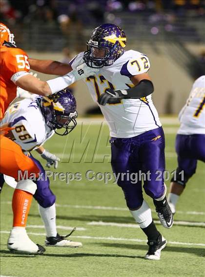 Thumbnail 2 in Sanger vs. Celina (3A Division 1 Region 2 Bi-District Playoffs) photogallery.