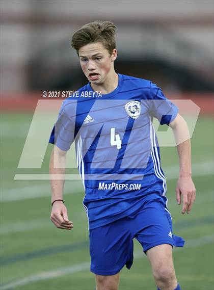 Thumbnail 1 in Grandview vs Denver East (CHSAA 5A First Round)  photogallery.