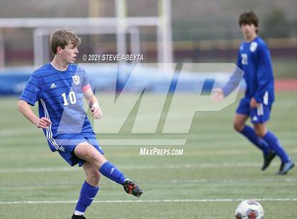Thumbnail 2 in Grandview vs Denver East (CHSAA 5A First Round)  photogallery.