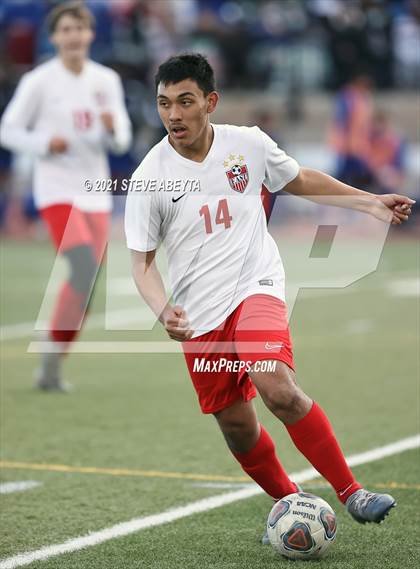 Thumbnail 3 in Grandview vs Denver East (CHSAA 5A First Round)  photogallery.