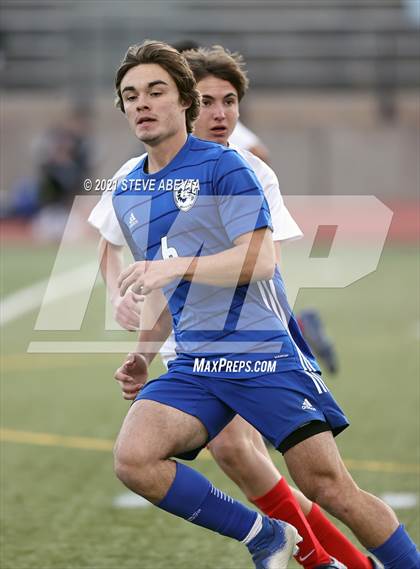 Thumbnail 1 in Grandview vs Denver East (CHSAA 5A First Round)  photogallery.