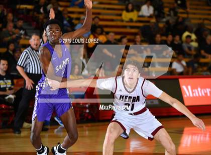 Thumbnail 3 in St. Augustine vs. JSerra Catholic (Nike Extravaganza) photogallery.